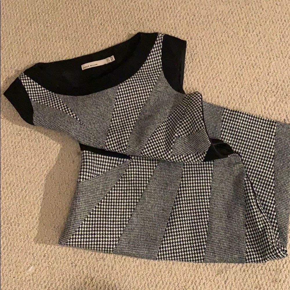 Beautiful Karen Millen wool lined dress.